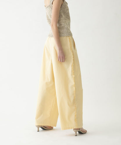 side frill 褲子