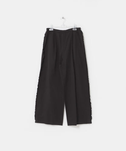 side frill 褲子