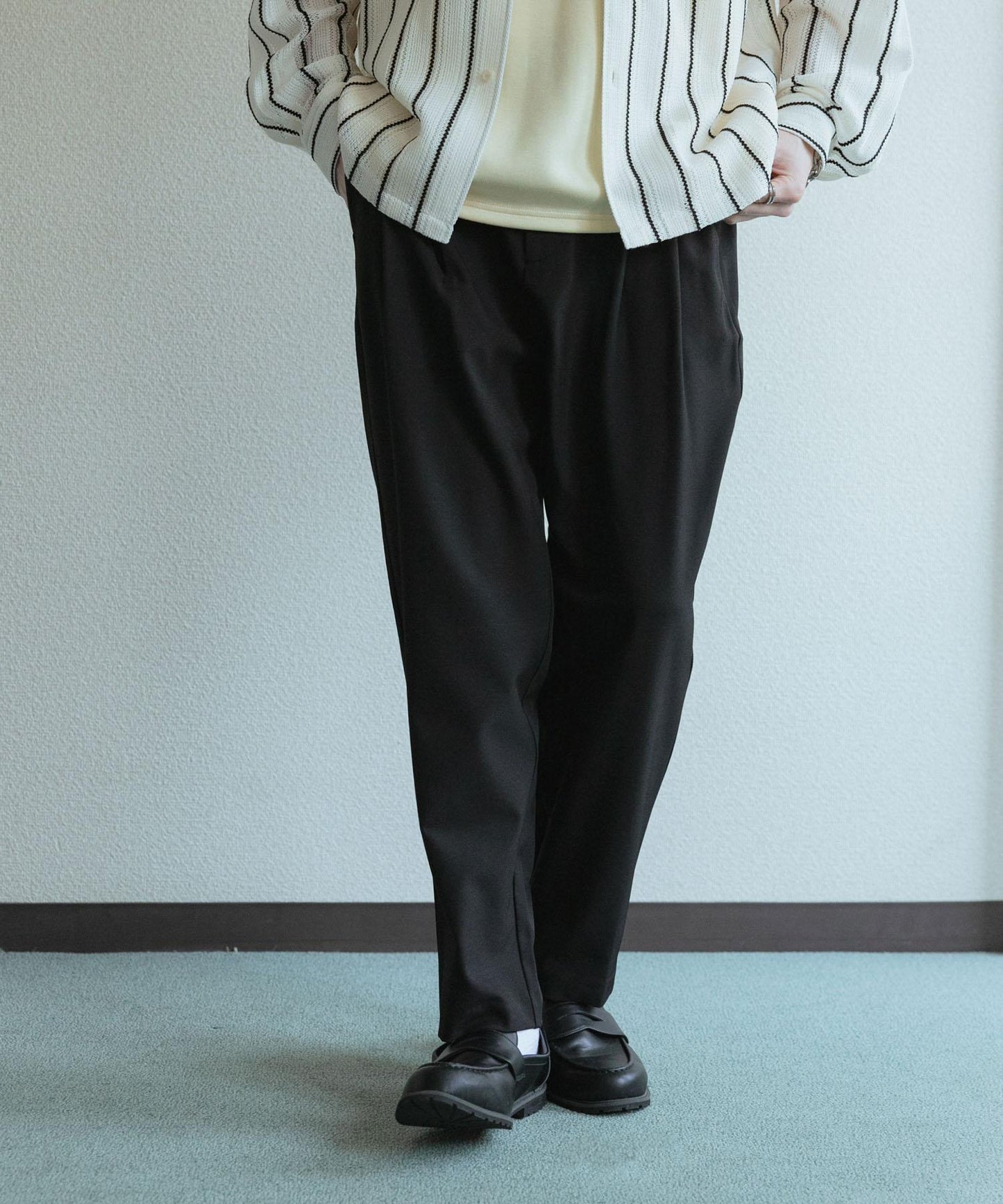 速幹 乾爽觸感 雙褶 錐形 褲子