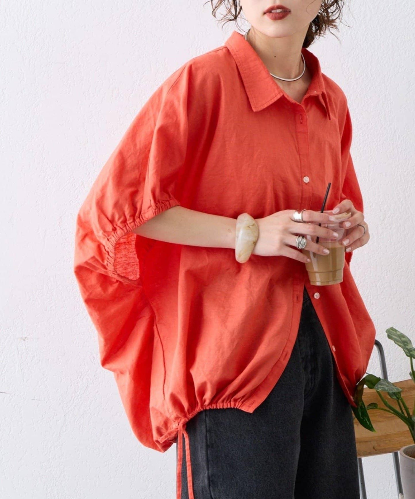袖部褶皺 下襬蝴蝶結 泡泡版型 棉麻襯衫
