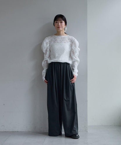 SHENERY Pasterip 泡泡袖蕾絲上衣