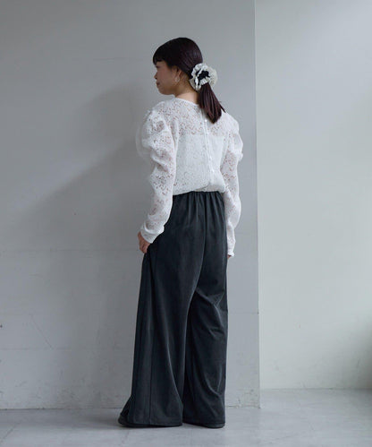 SHENERY Pasterip 泡泡袖蕾絲上衣