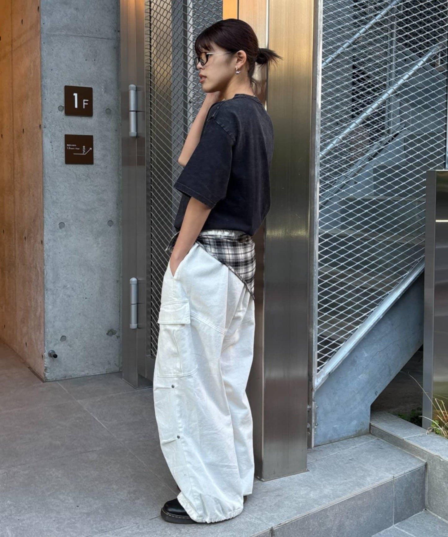UNISEX SAPPFIRE 閃亮水鑽 T恤（線上限定）