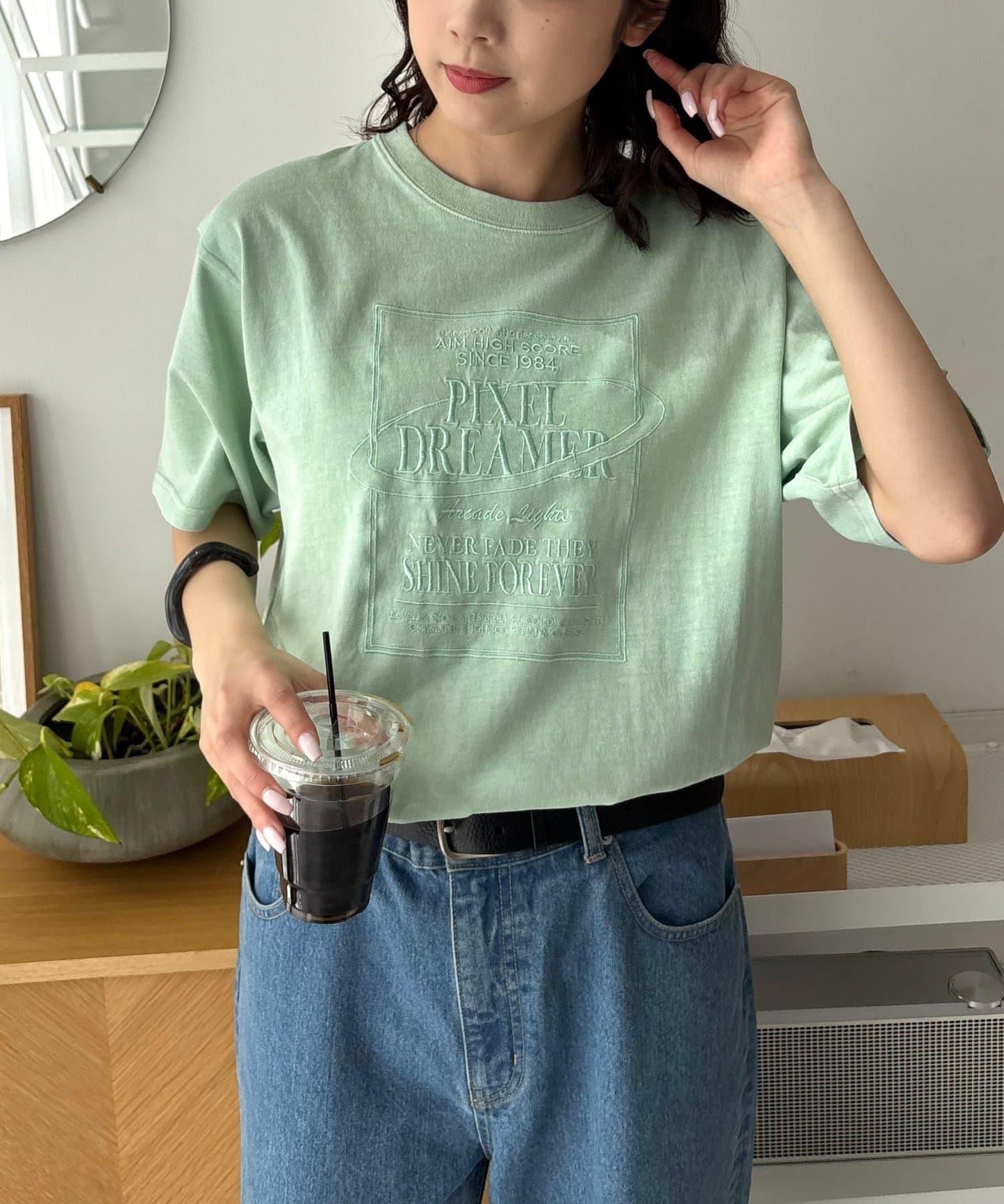 UNISEX 大碼可選 全刺繡方形Logo T恤