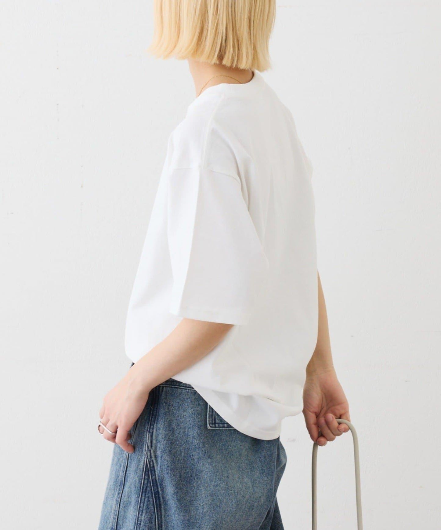 UNISEX 大碼可選 全刺繡方形Logo T恤