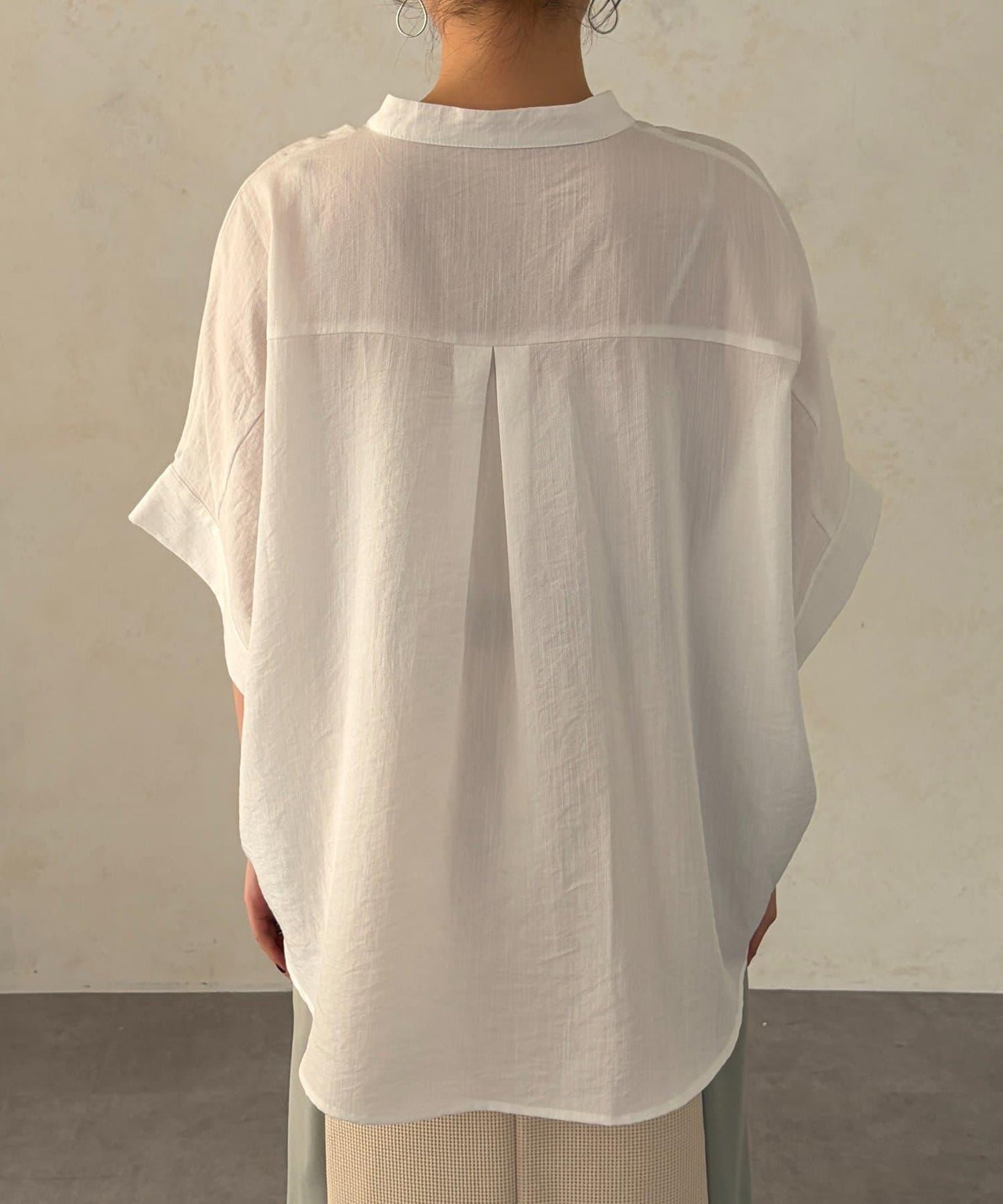 翻折袖設計襯衫