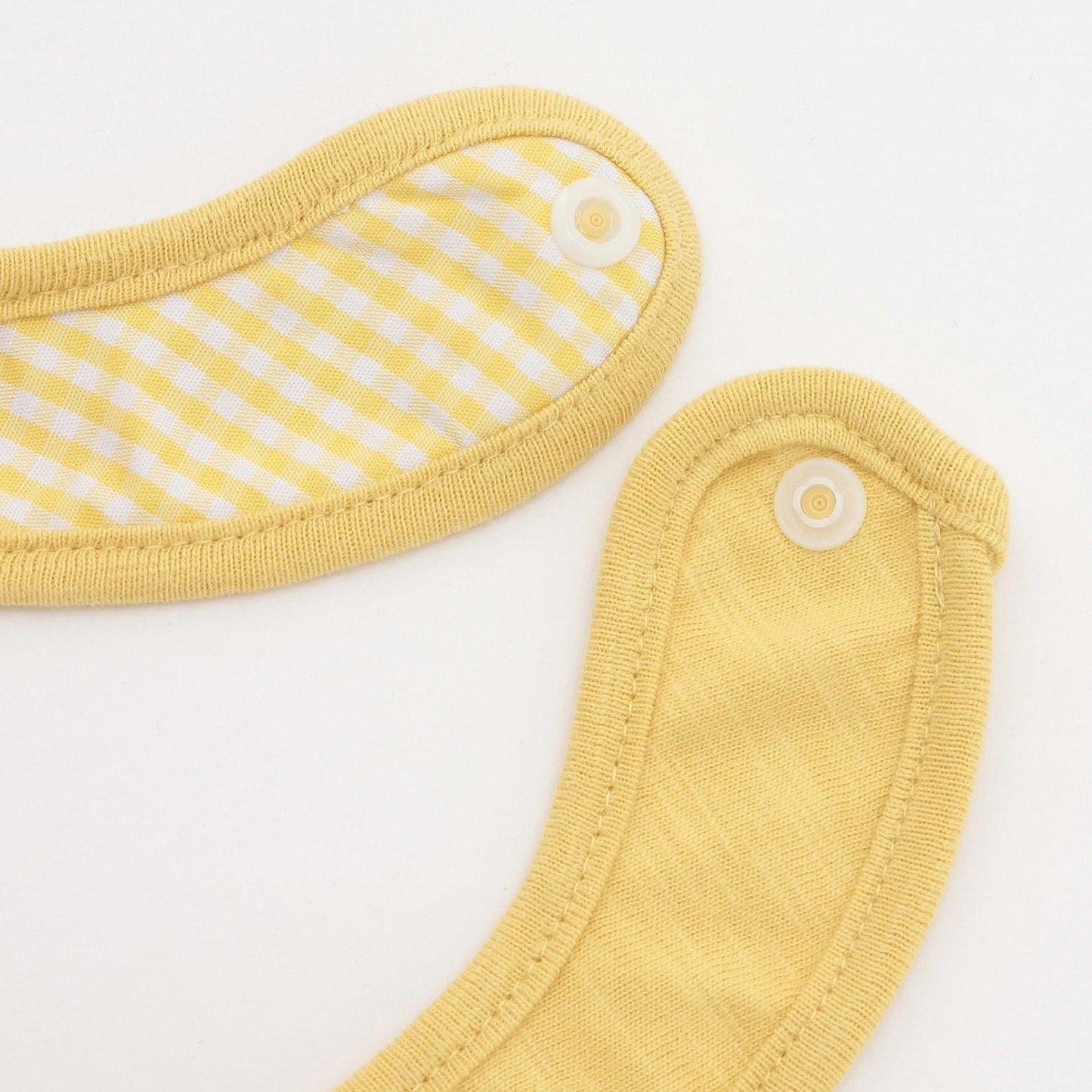 刺繡圍兜
