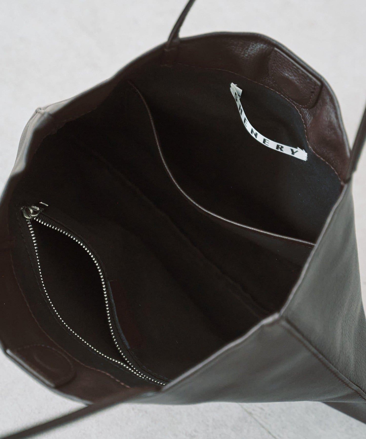 簡約皮質 BAG
