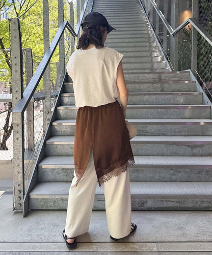 蕾絲拼接不對稱半身裙