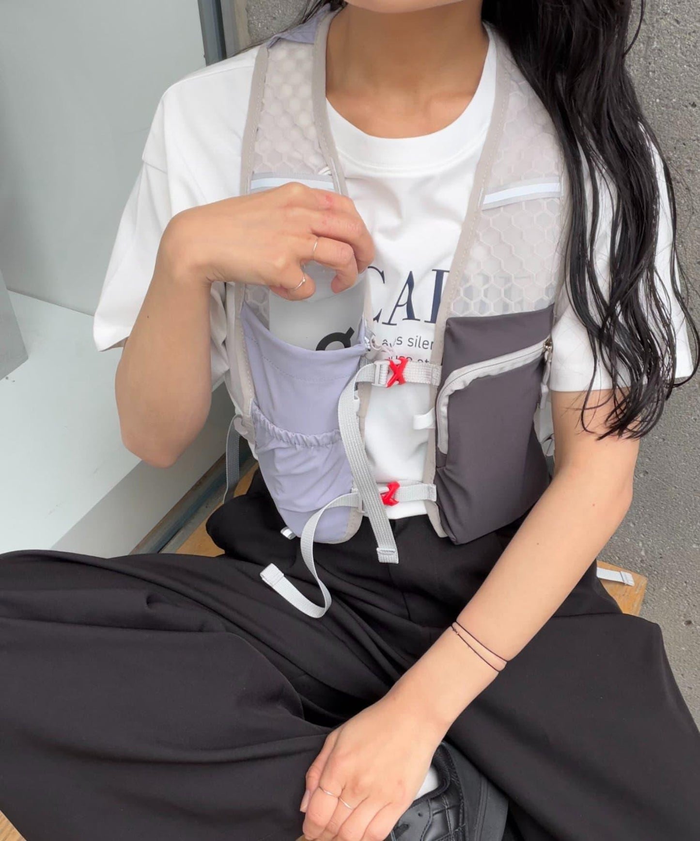 防潑水口袋設計跑步背心