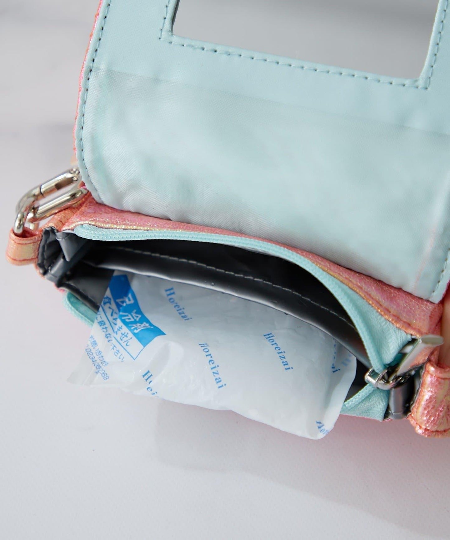 COOL SHIELD Charm Mini Pouch 收納包
