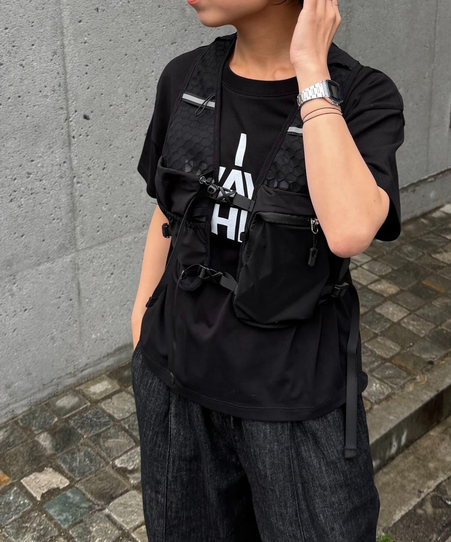 防潑水口袋設計跑步背心