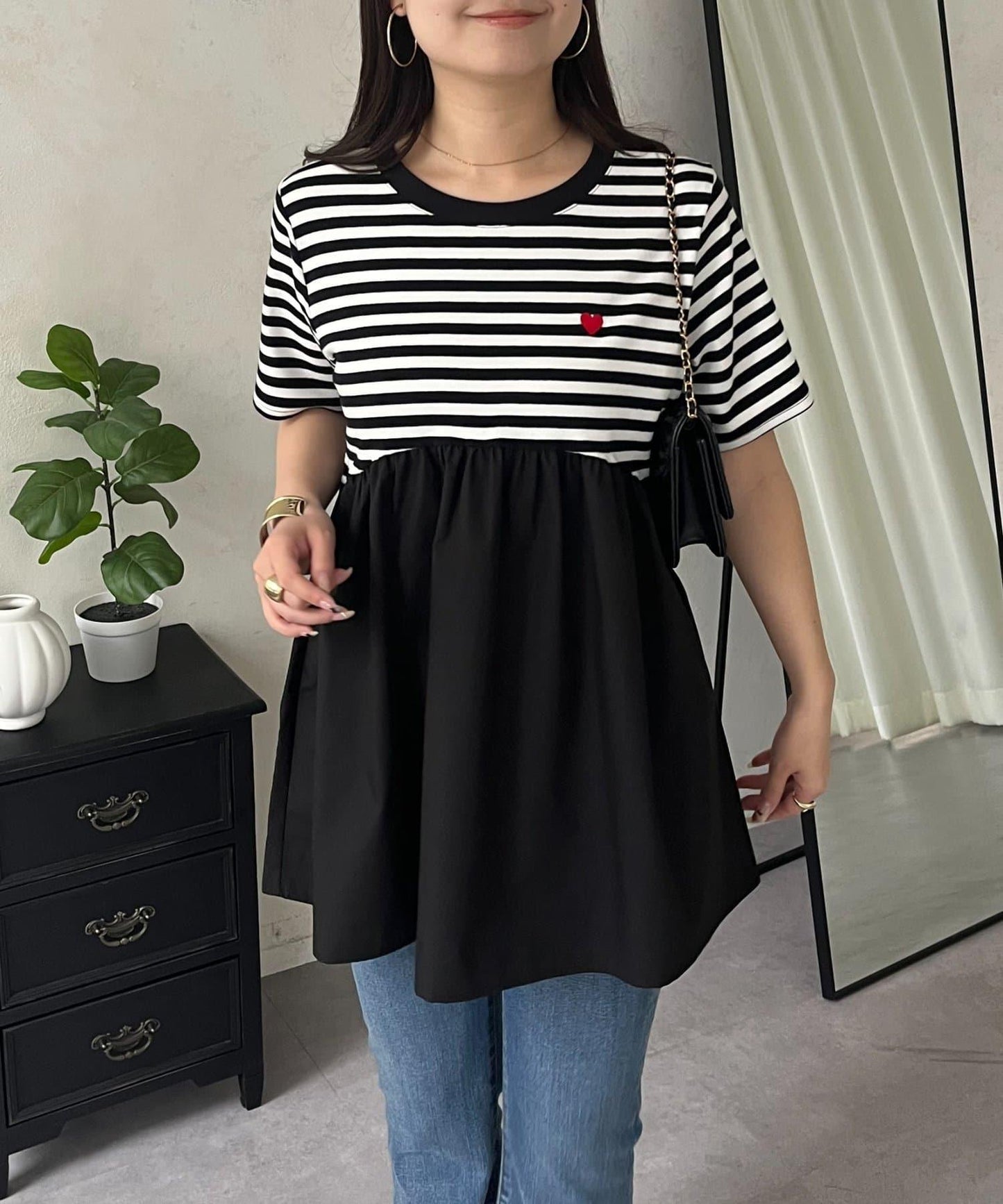 心形刺繡荷葉擺T恤