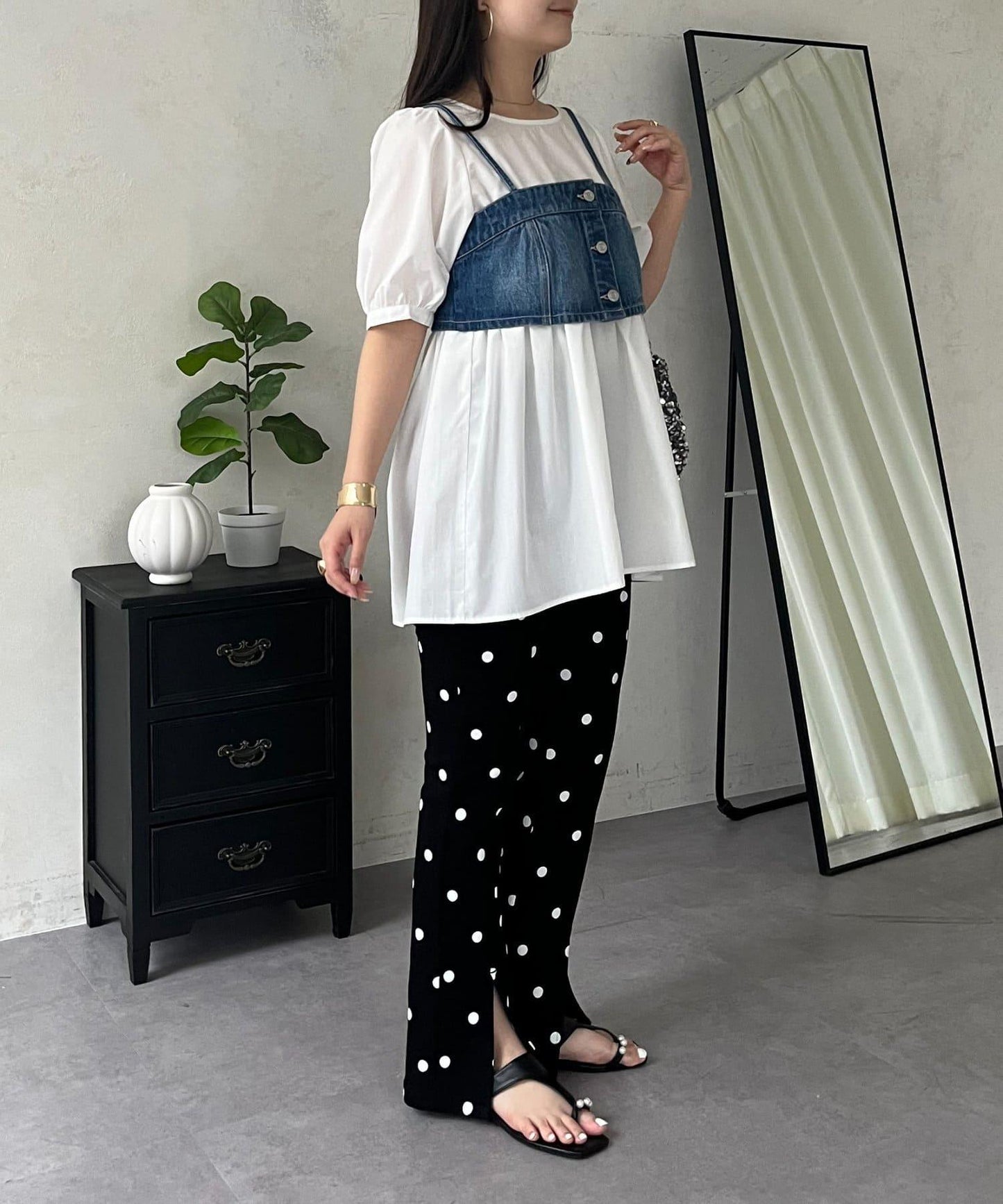 牛仔束身上衣×荷葉下襬襯衫 套裝