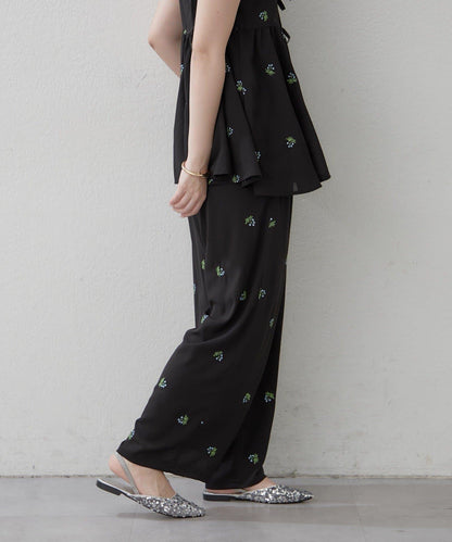 花刺繡設計 休閒褲