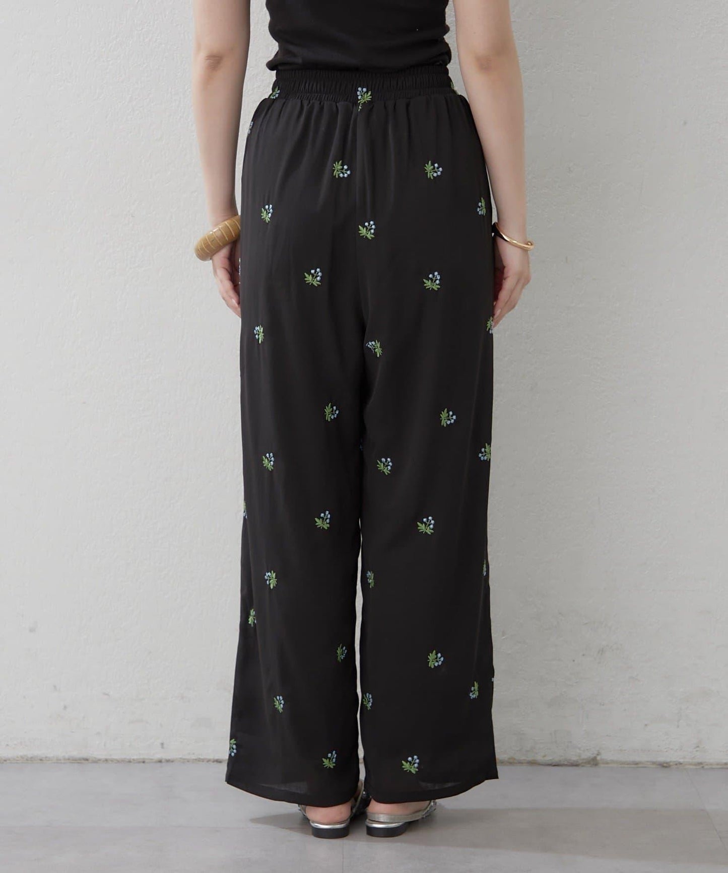 花刺繡設計 休閒褲