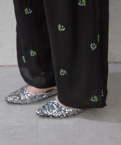 花刺繡設計 休閒褲