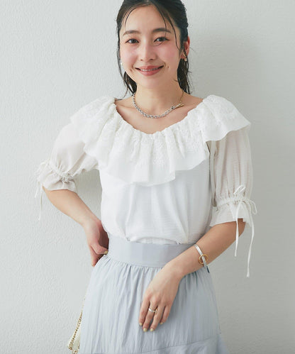 波紋蕾絲領設計襯衫