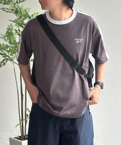 Reebok 肩線設計T恤