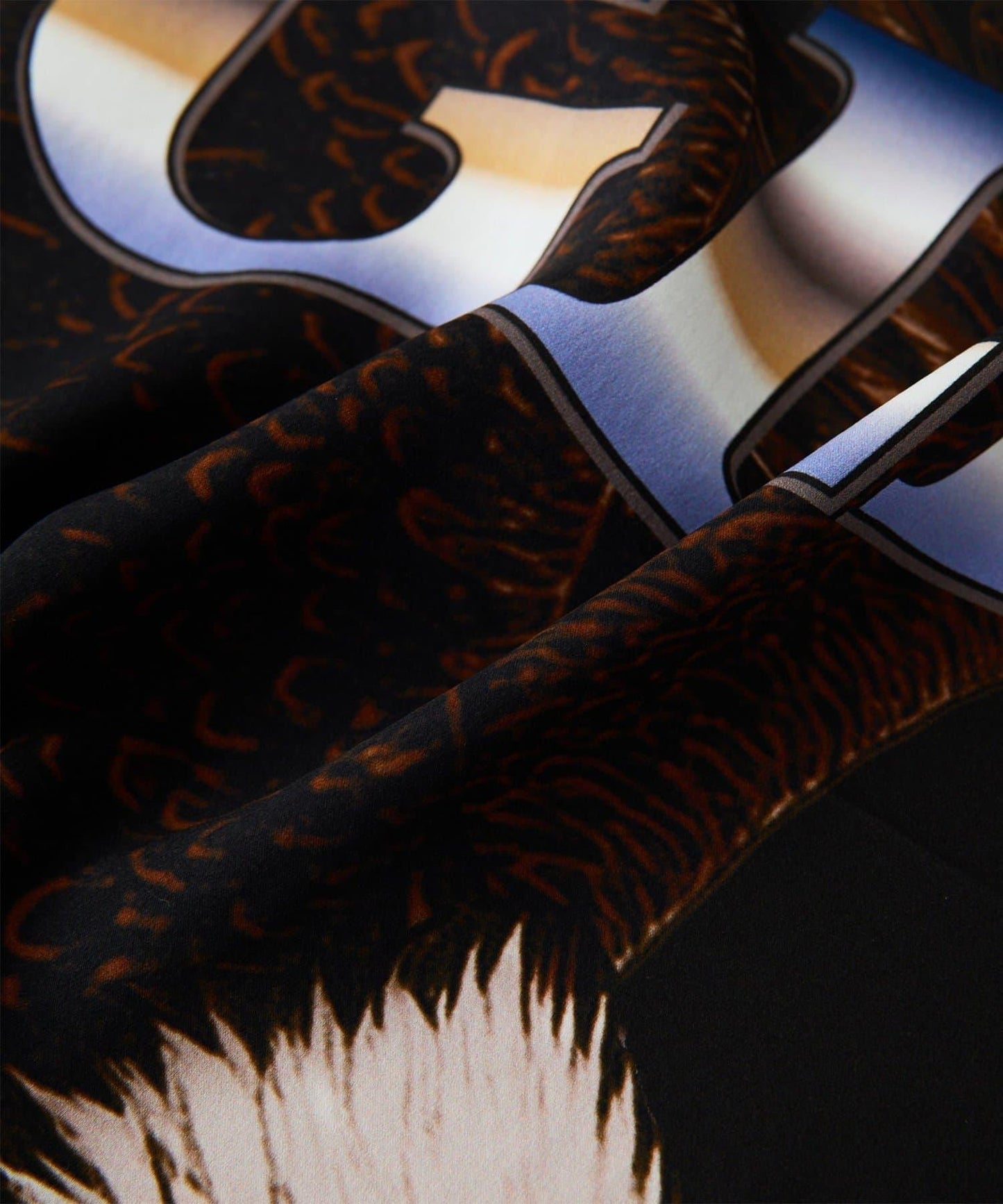 Eagle 絲綢絲巾