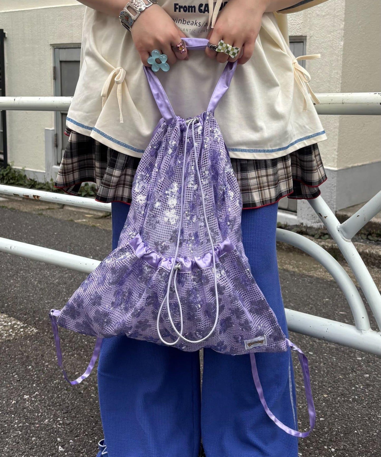 亮片抽繩束口包