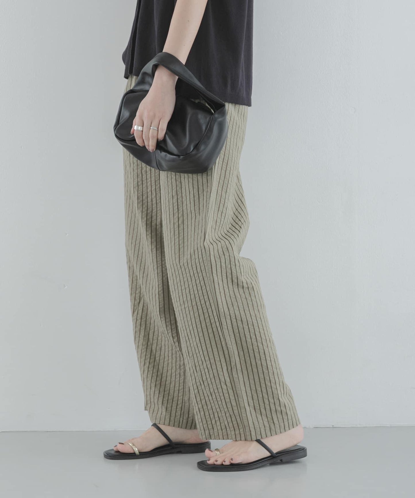 半闊腿條紋休閒褲