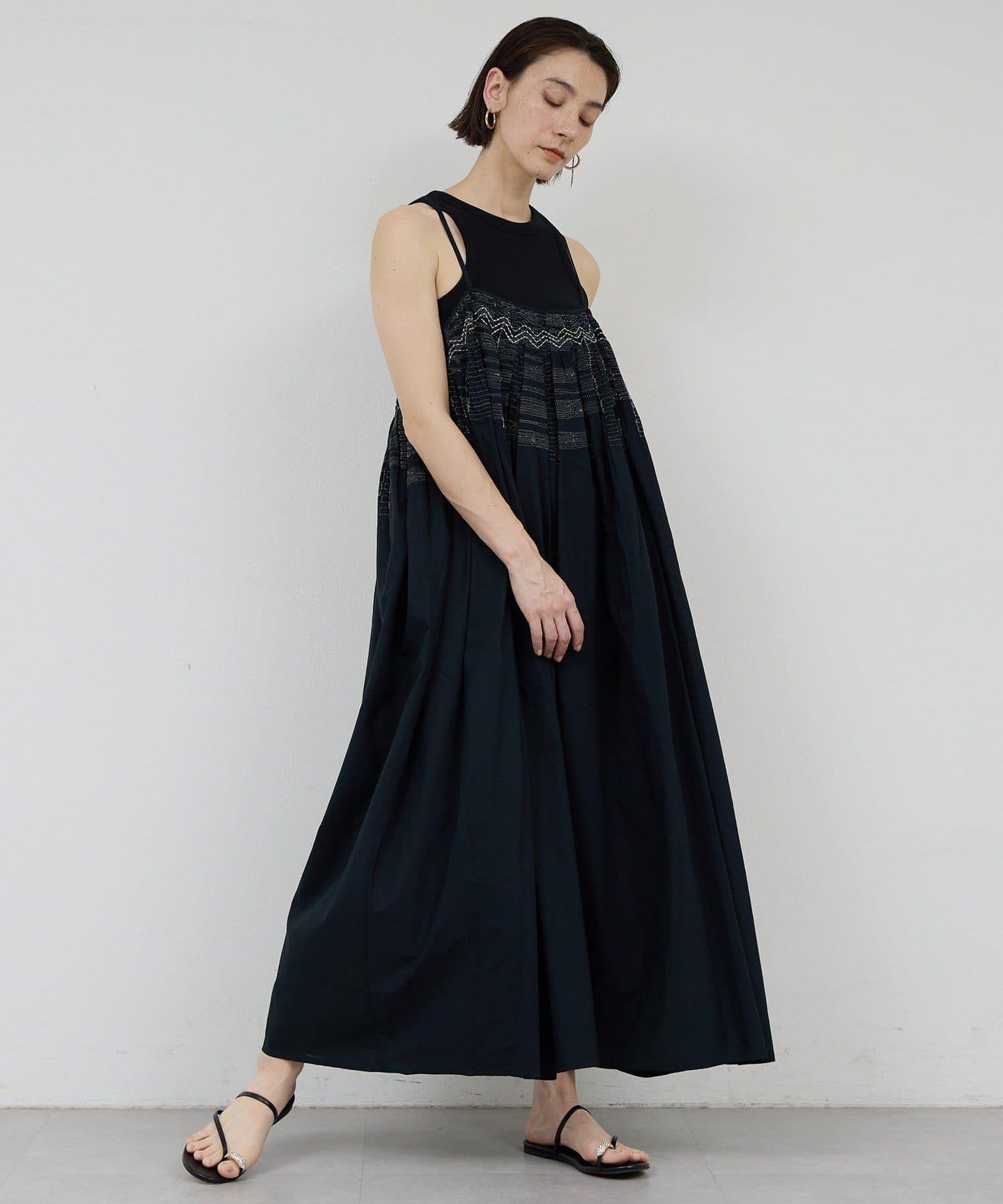 Dhritië 刺繡 吊帶連體褲