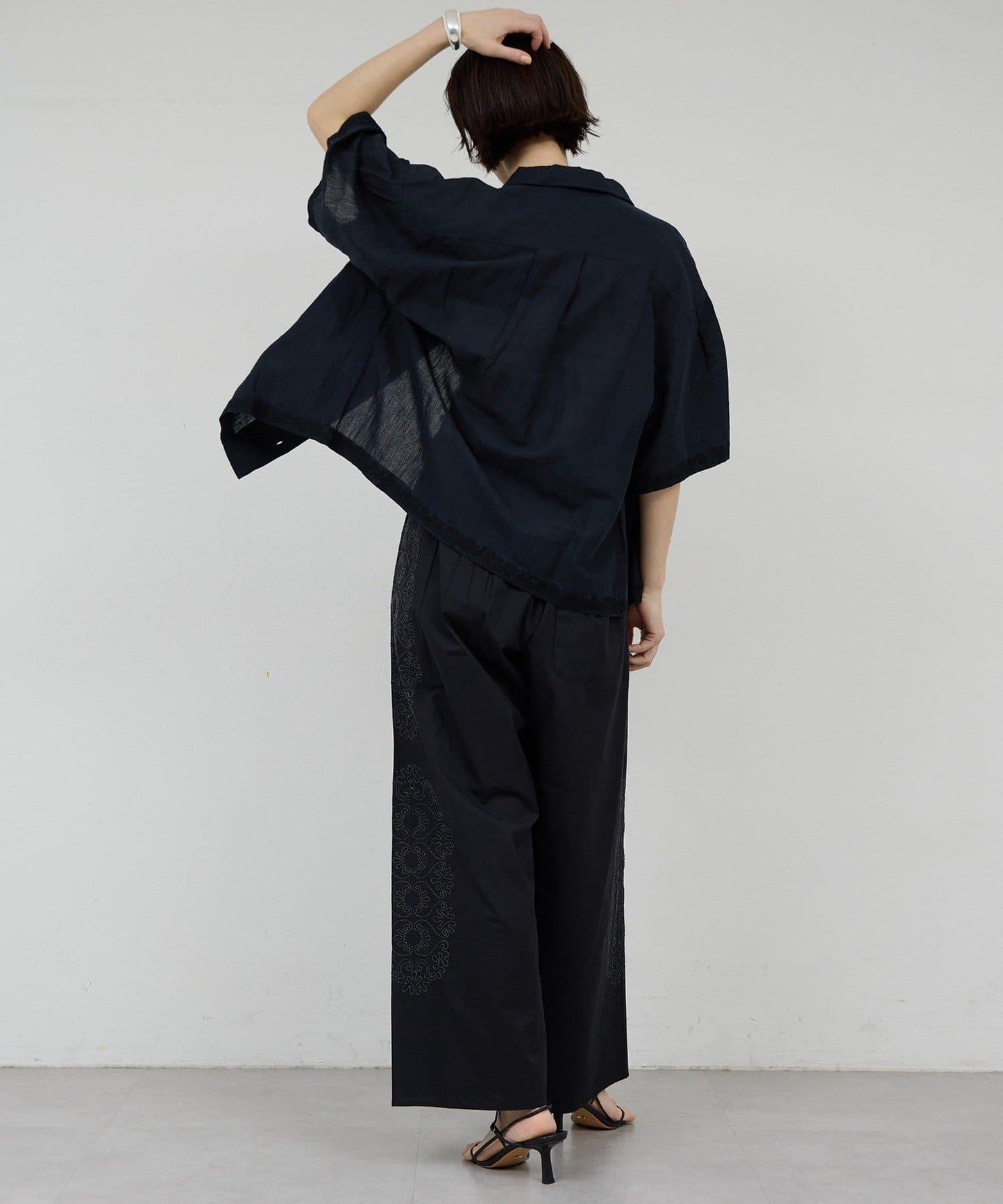 Dhritië 側邊刺繡 褲子