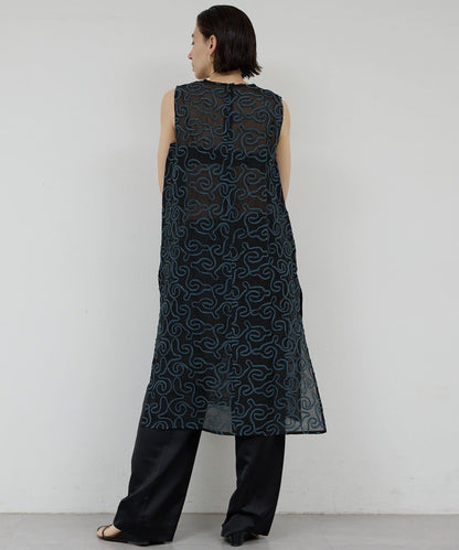 Dhritië 線繩刺繡無袖連衣裙