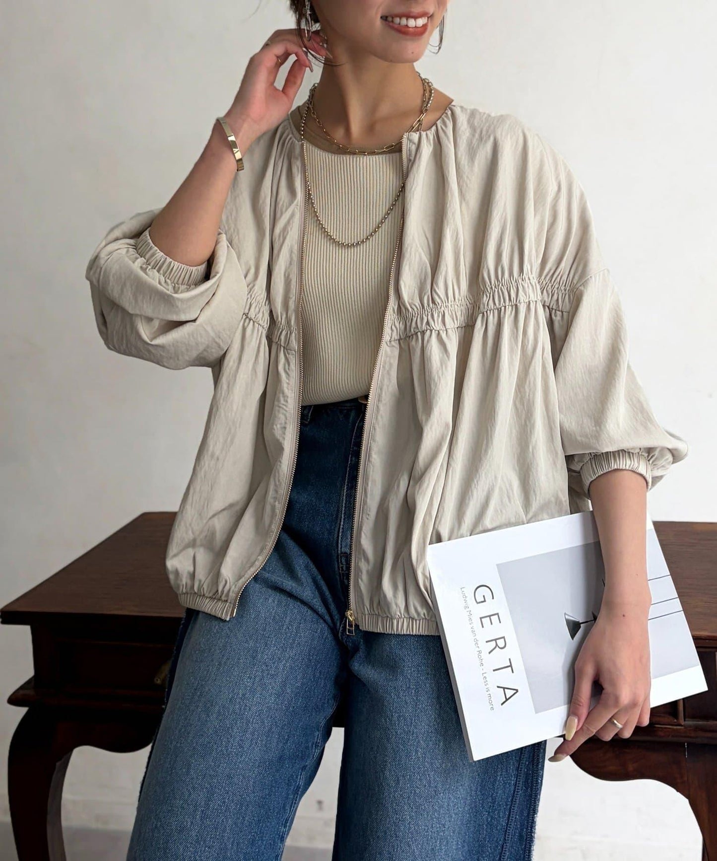人造絲尼龍抽褶短外套