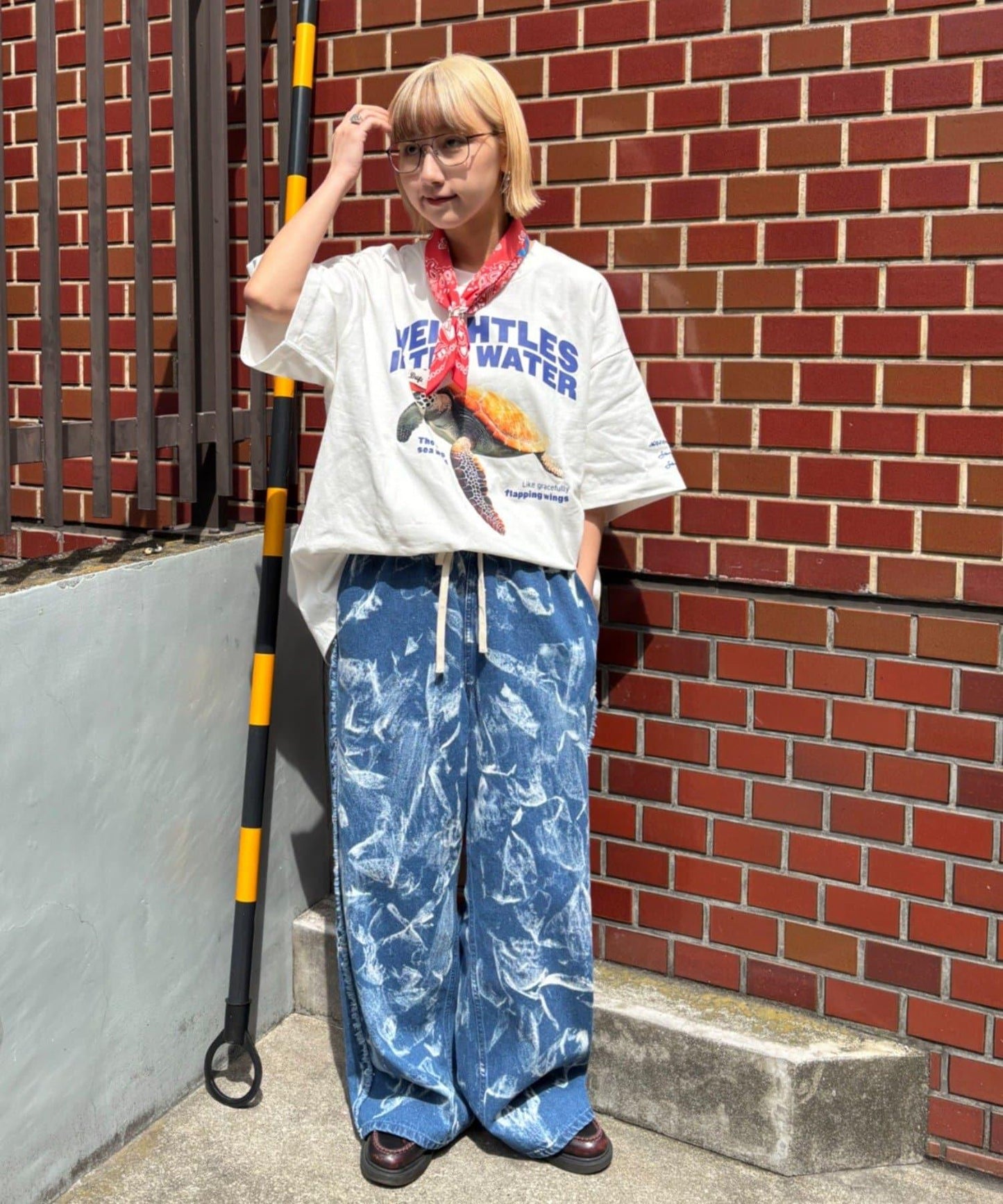 SOUNDS GOOOOD 全印花頭巾