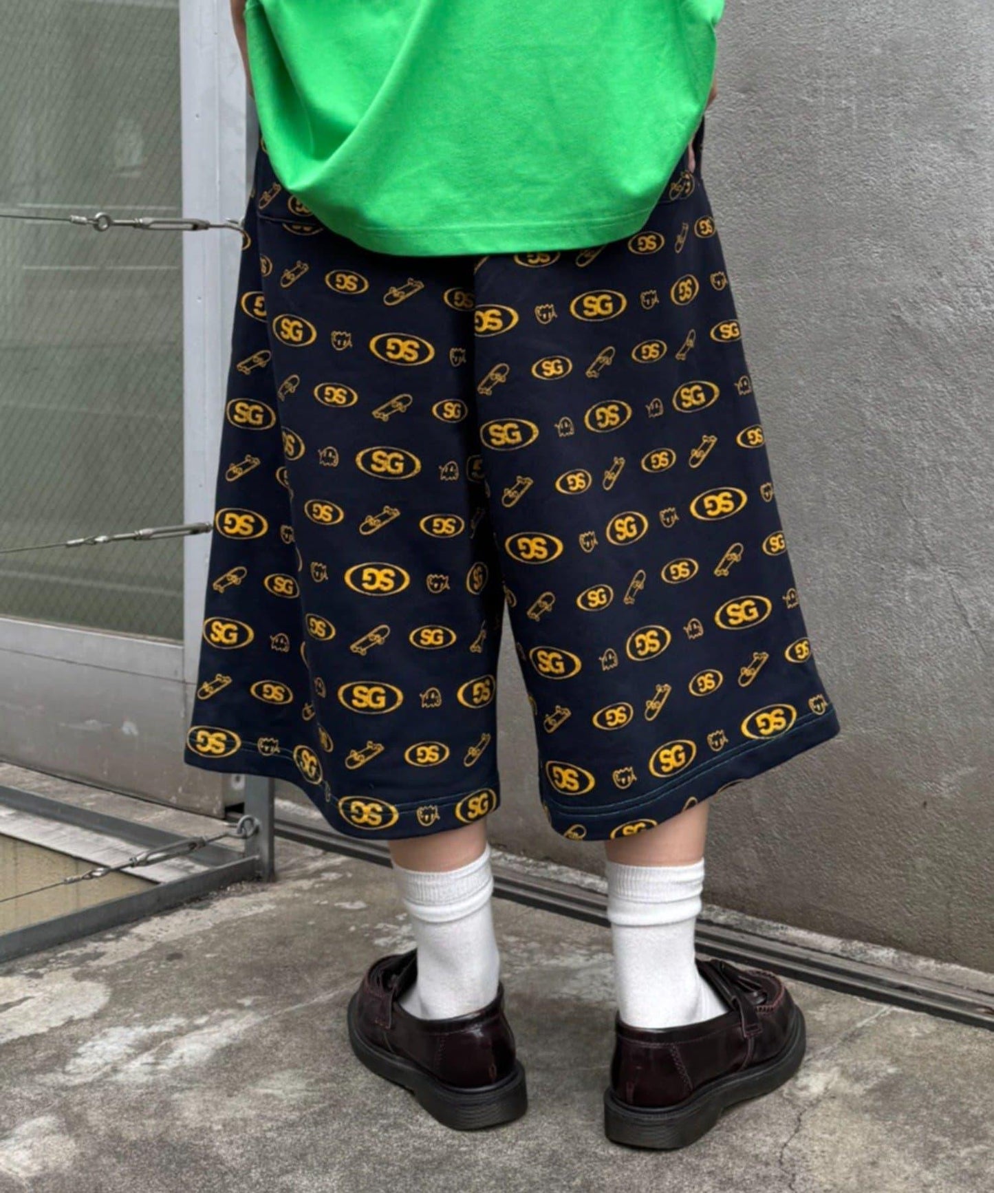 SOUNDS GOOOOD 滿版印花 衛衣短褲