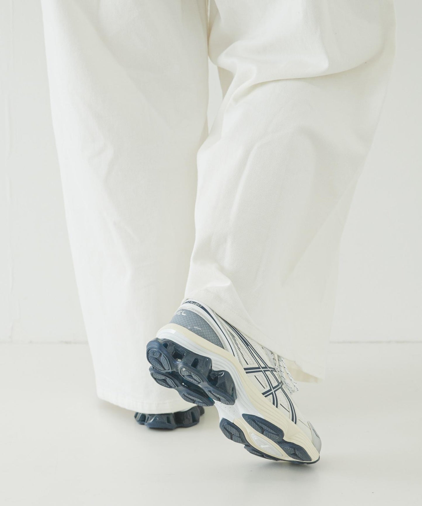 ASICS GEL-KINETIC FLUENT