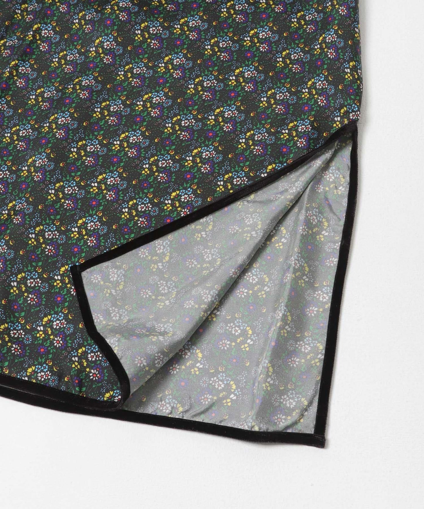 NOMARHYTHM TEXTILE 小碎花吊帶連衣裙