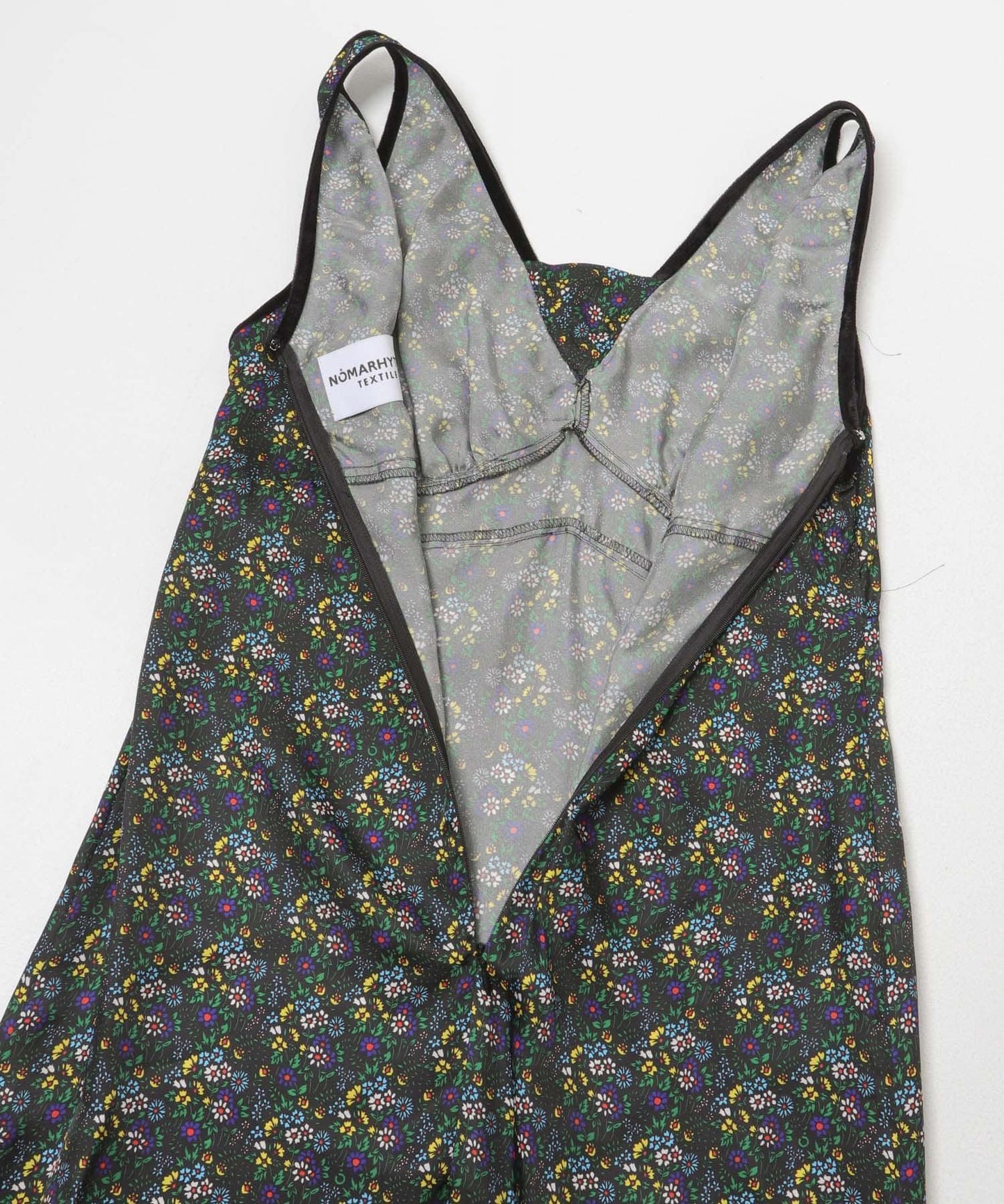 NOMARHYTHM TEXTILE 小碎花吊帶連衣裙
