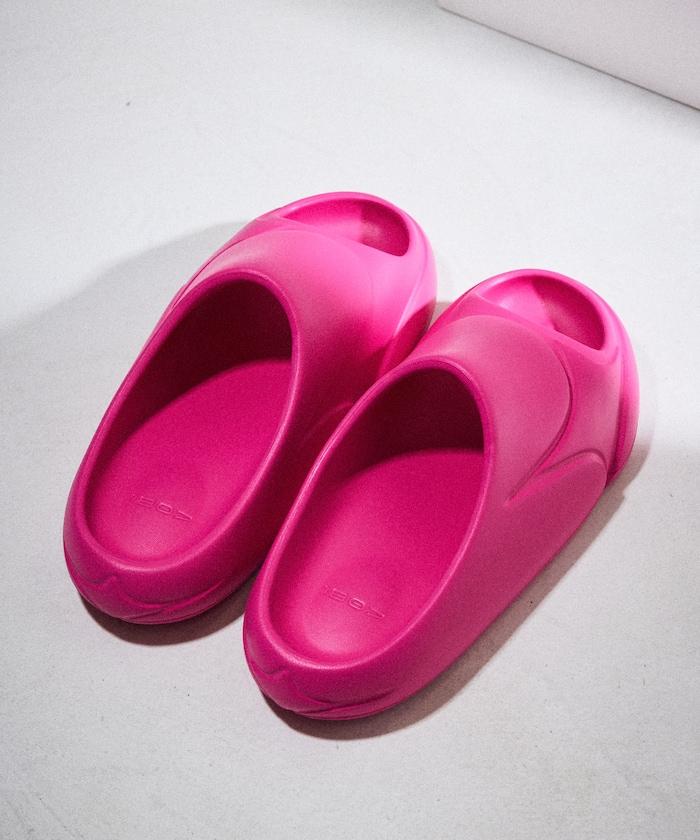 STAR SLIPPERS 拖鞋