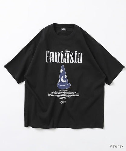 ファンタジア（幻想曲） 寬鬆前幅印花圓領T恤