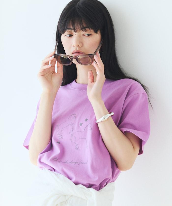 舒適圓領馬匹印花T恤