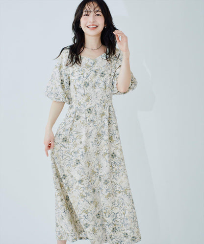 泡泡袖少女風連衣裙