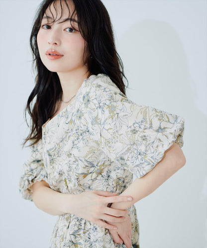 泡泡袖少女風連衣裙