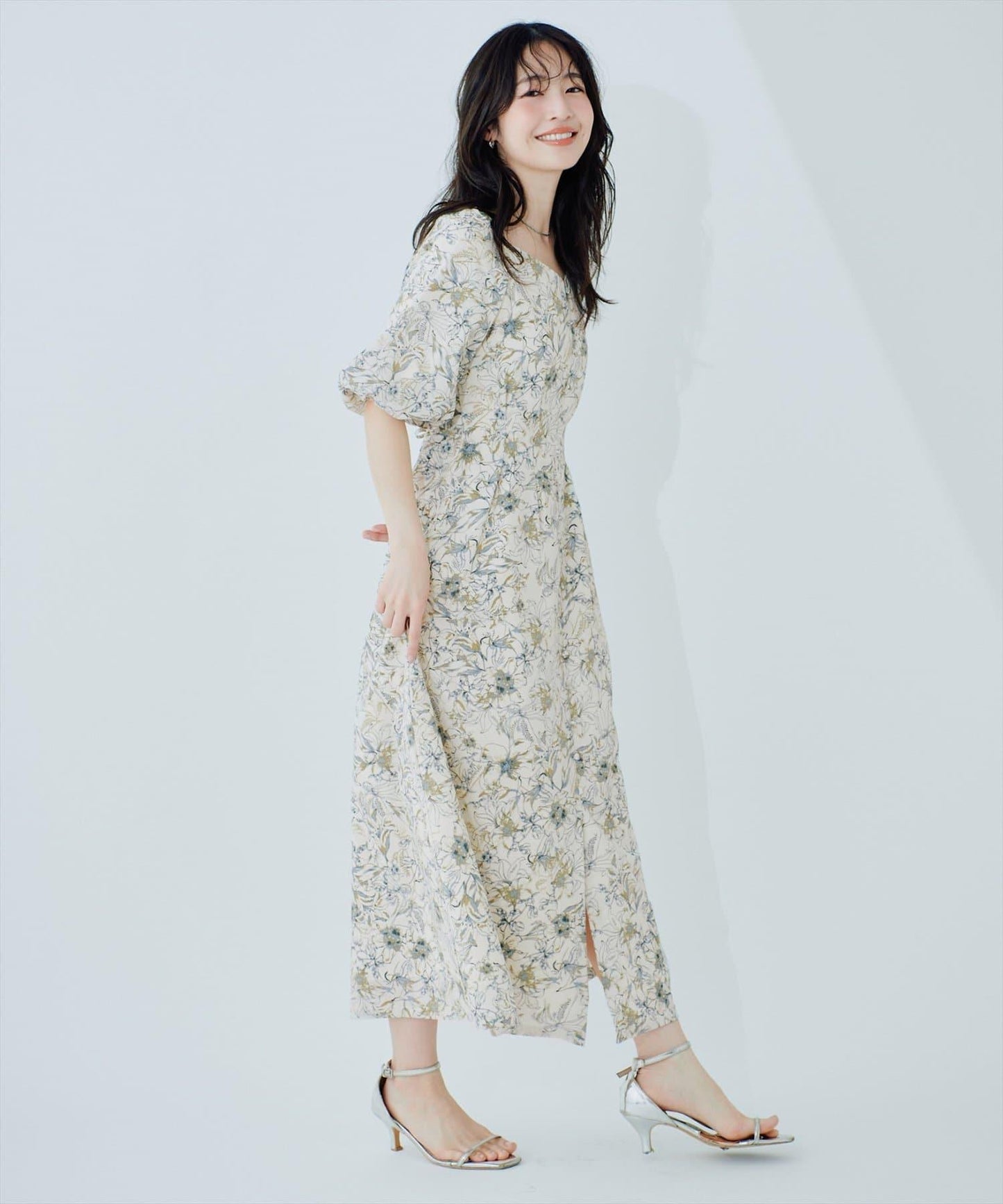 泡泡袖少女風連衣裙