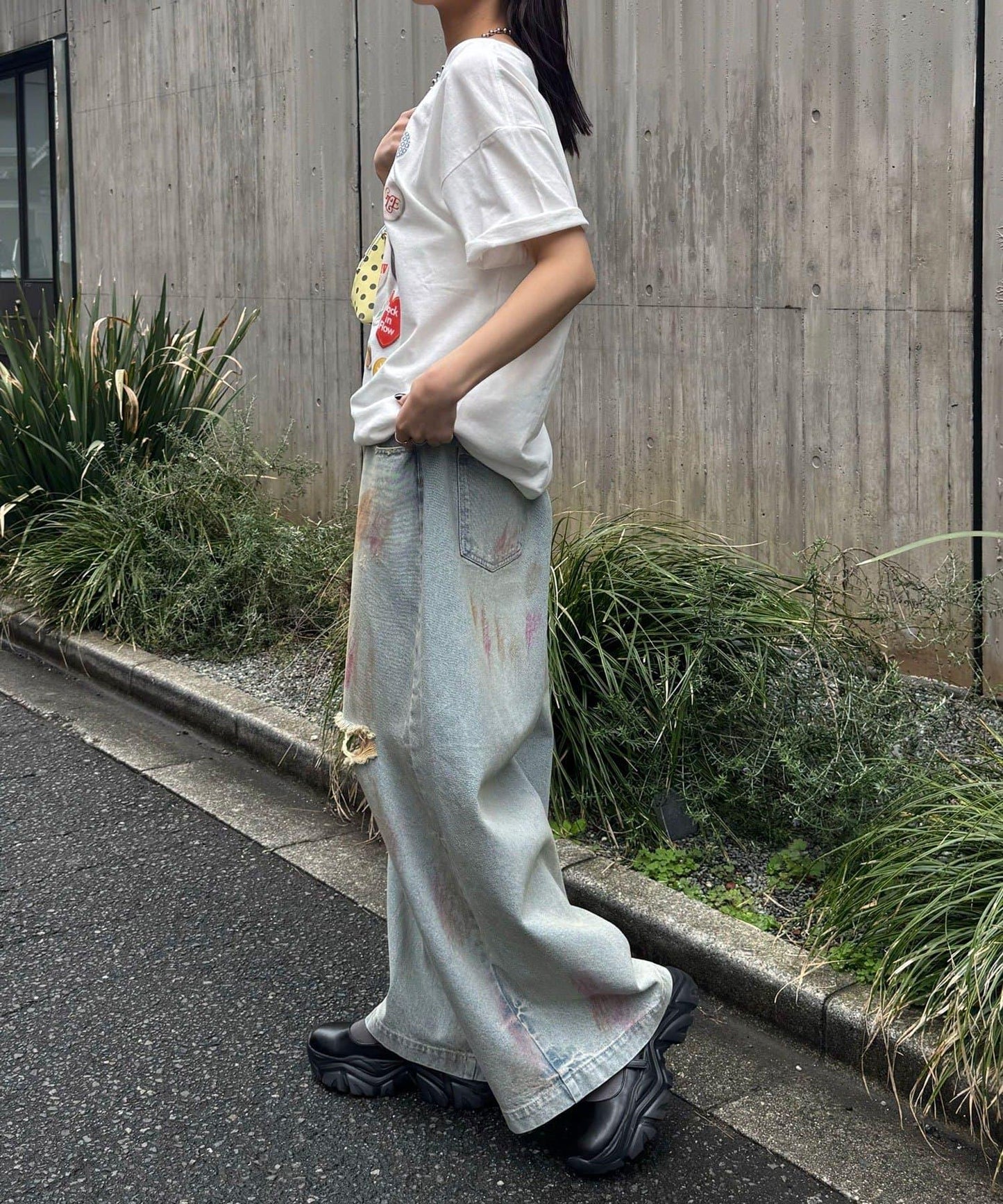 噴塗做舊破壞設計 闊腿 牛仔褲