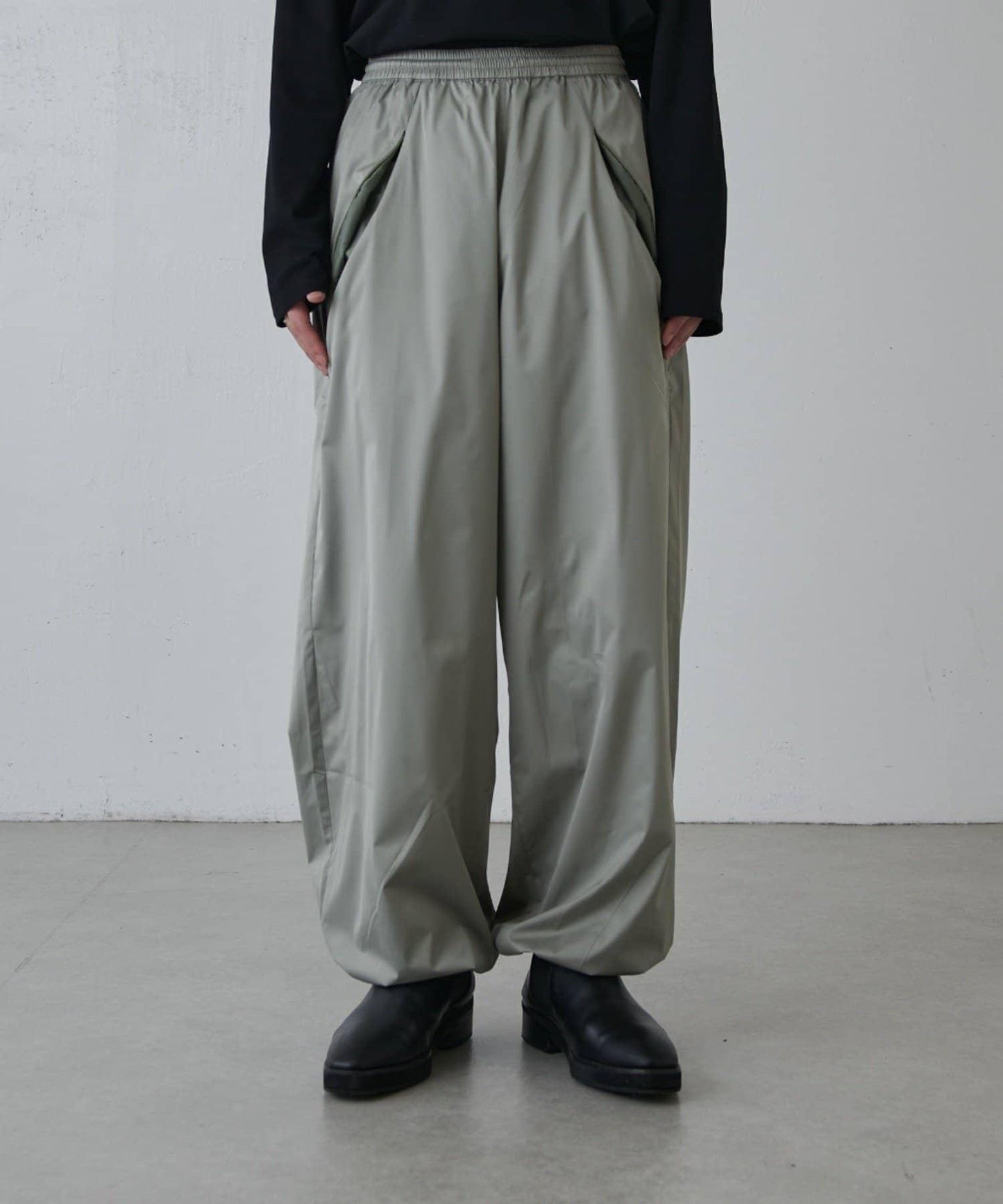 Lui's 真絲混紡 軟觸感 休閒褲