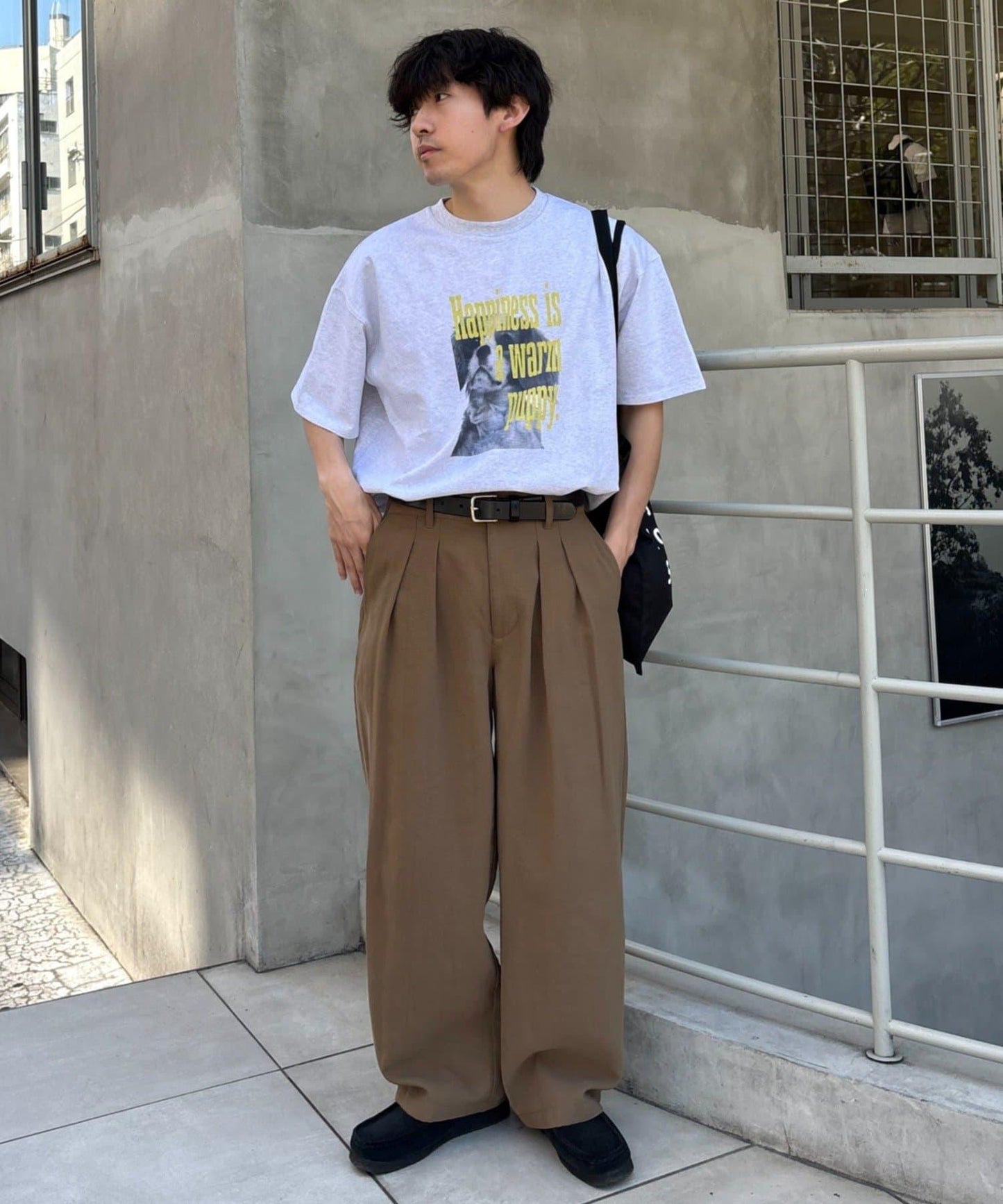 冷感材質男女同款 闊腿 2褶設計 人造絲尼龍面料 西裝褲