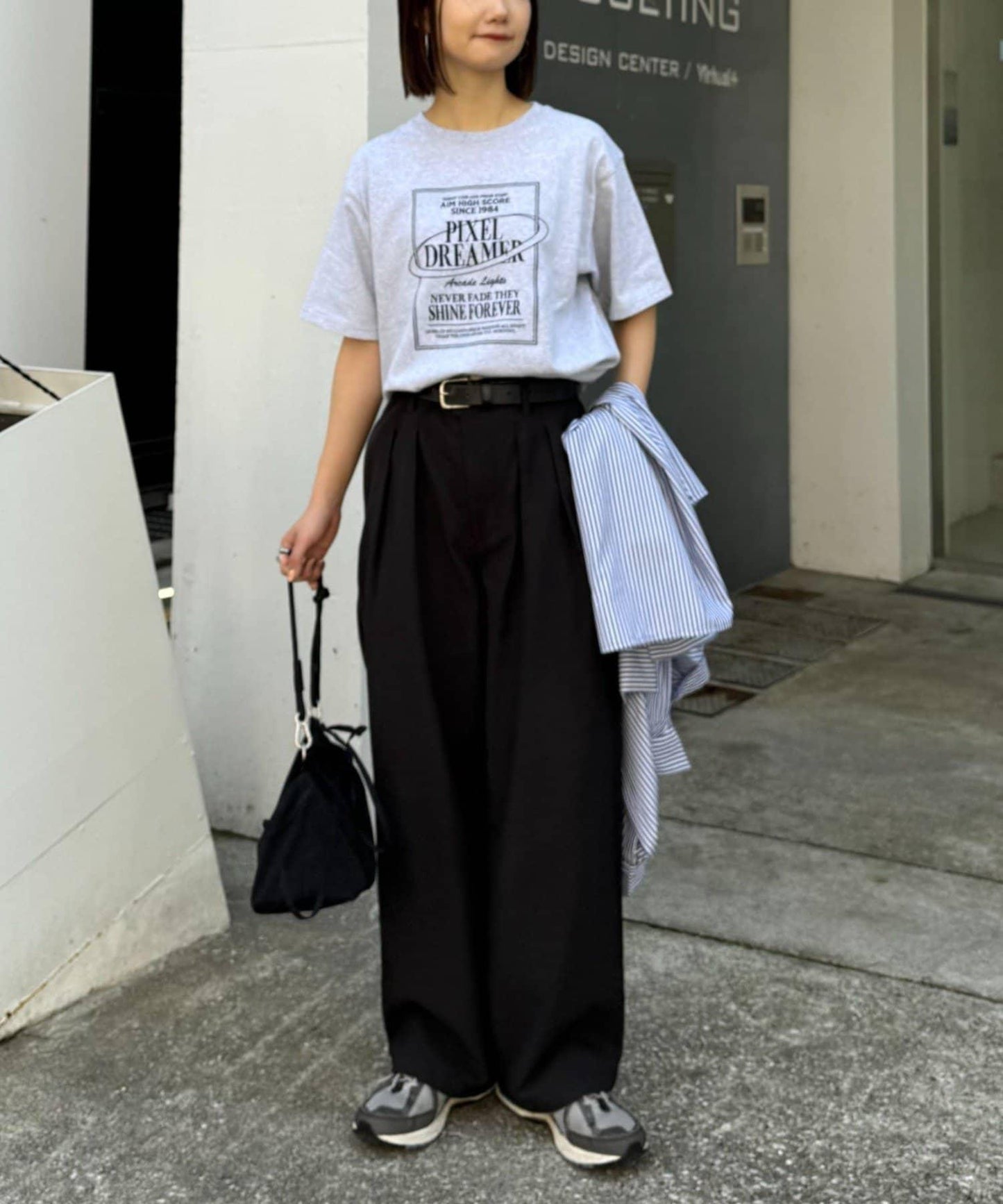 冷感材質男女同款 闊腿 2褶設計 人造絲尼龍面料 西裝褲