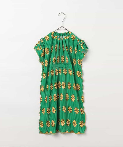 清涼飄逸褶皺感滿版圖案配套款連衣裙