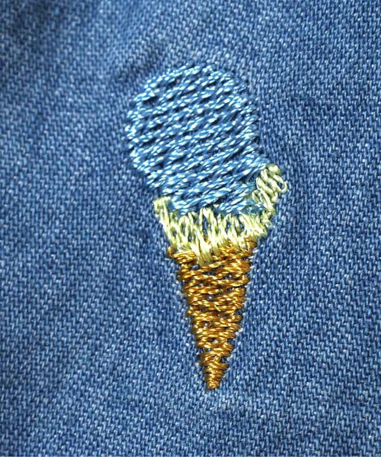 肩部荷葉邊拼接刺繡長款上衣