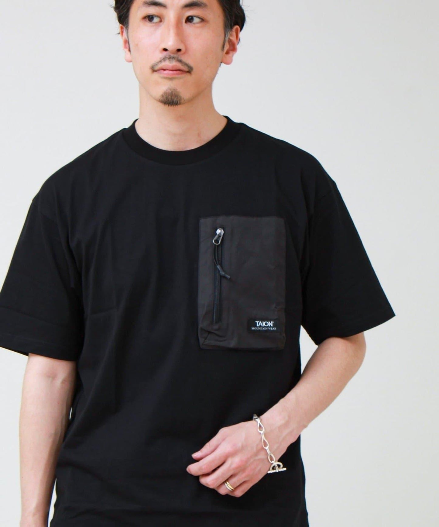 TAION MOUNTAION POCKET T-SH 口袋T恤
