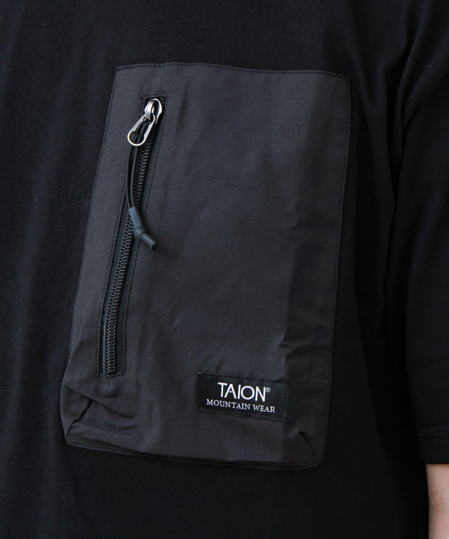 TAION MOUNTAION POCKET T-SH 口袋T恤