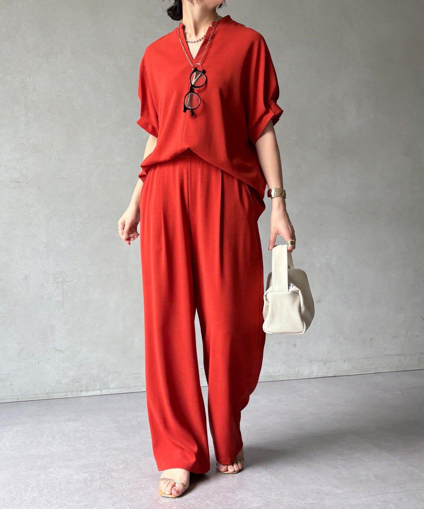 可成套搭配 涼感羅紋 褶襉設計 彈力面料 休閒褲